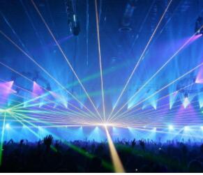 如何選擇優(yōu)質(zhì)的成都舞臺(tái)音響